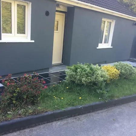 Urban In Nature Setting Apartment Killarney